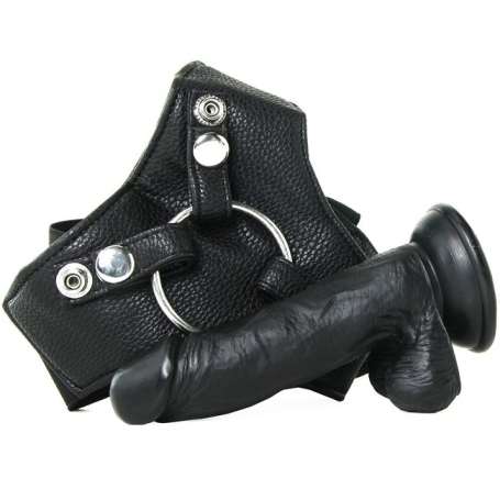 Страпон Ouch Realistic 6" Strap-On